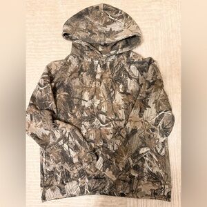 🍂 Hollister Co. Camouflage Pullover Hoodie 🌲